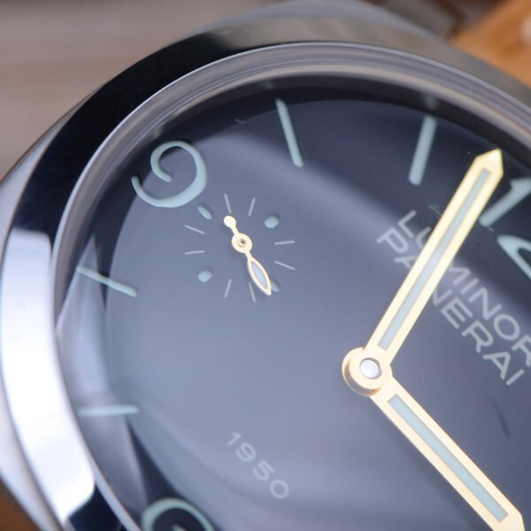 Panerai watch Luminor marina blue dial - Image 9