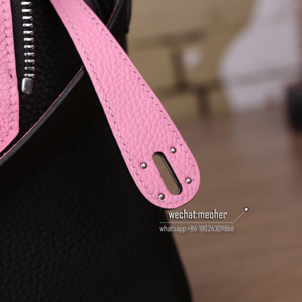 Hermes togo lindy 30cm ck89 black/pink two-tone - Image 6
