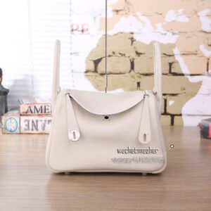 Hermes Lindy 30 Bag in malachite Togo Leather pink inside