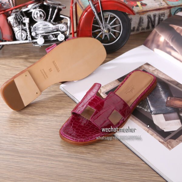 Customized Hermes oran sandal crocodile leather - Image 3