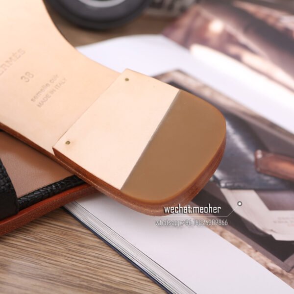 Customized Hermes oran sandal lizard leather noir - Image 4