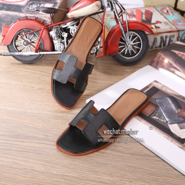 Customized Hermes oran sandal lizard leather noir - Image 8
