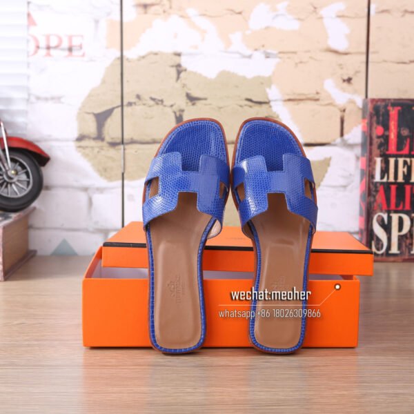 Customized Hermes oran sandal lizard leather bleu electrique - Image 2