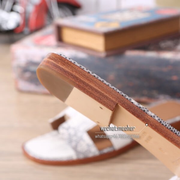 Customized Hermes oran sandal lizard leather white - Image 7