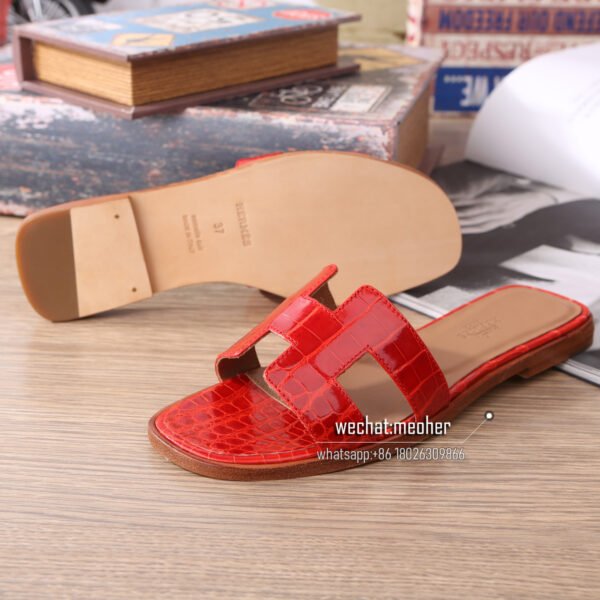 Customized Hermes oran sandal crocodile leather red - Image 3