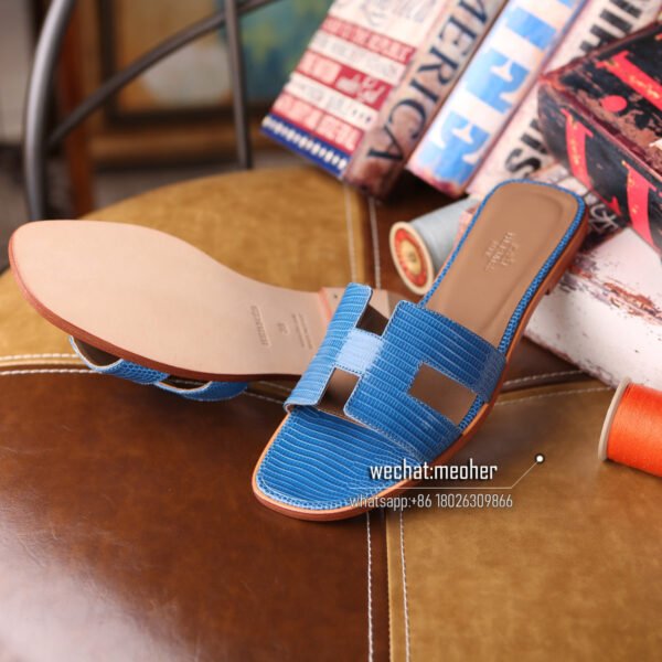 Customized Hermes oran sandal lizard leather blue - Image 2