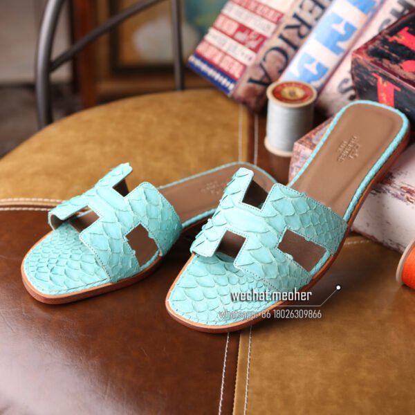 Customized Hermes oran sandal python leather bleu atoll - Image 2