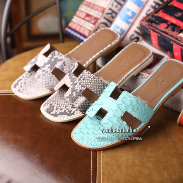 Customized Hermes oran sandal python leather bleu atoll - Image 9