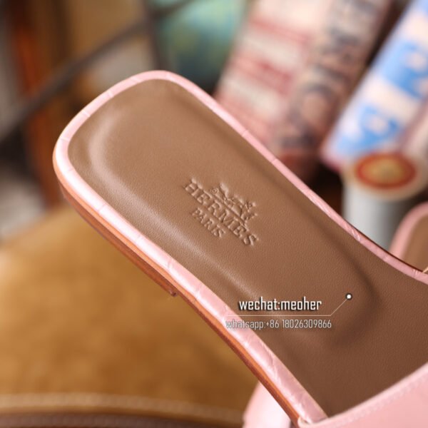 Customized Hermes oran sandal crocodile leather rose gold - Image 6
