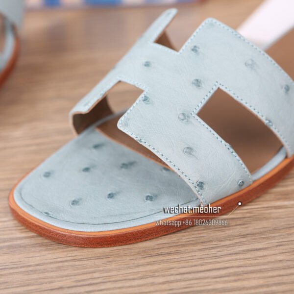 Hermes oran sandal ostrich leather glacier blue - Image 3