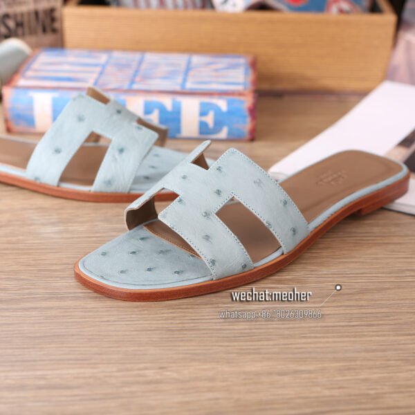 Hermes oran sandal ostrich leather glacier blue - Image 4