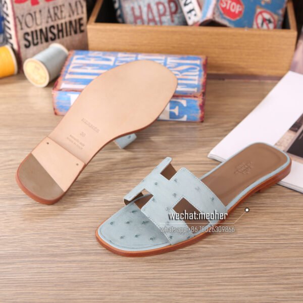 Hermes oran sandal ostrich leather glacier blue - Image 5