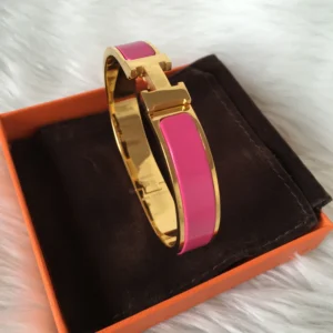 hermes clic H bracelelt gold hardware