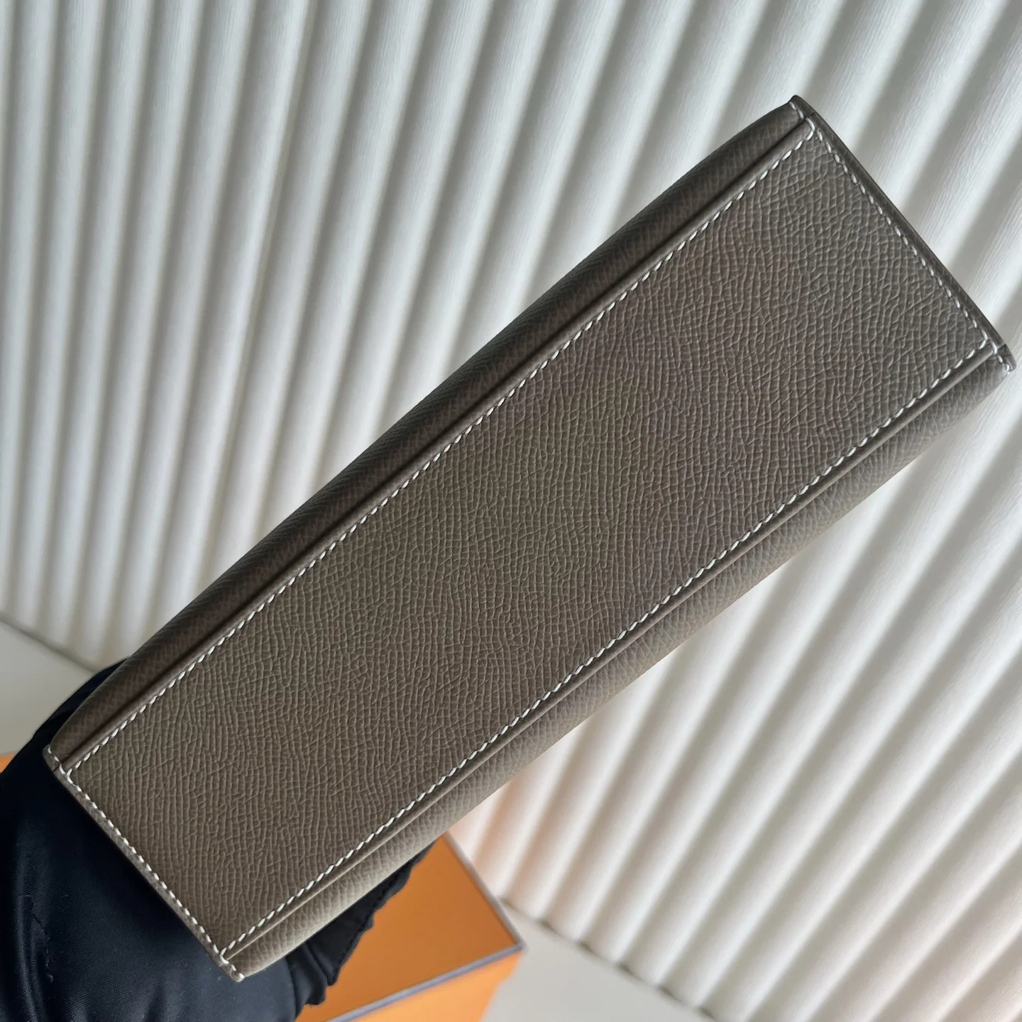 Hermes epsom kelly pochette 22cm ck18 etoupe ghw/phw - Image 3